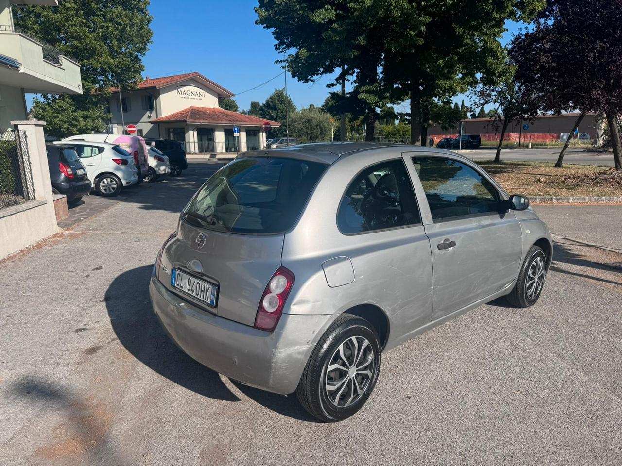 Nissan Micra 1.0 16V 3 porte Visia