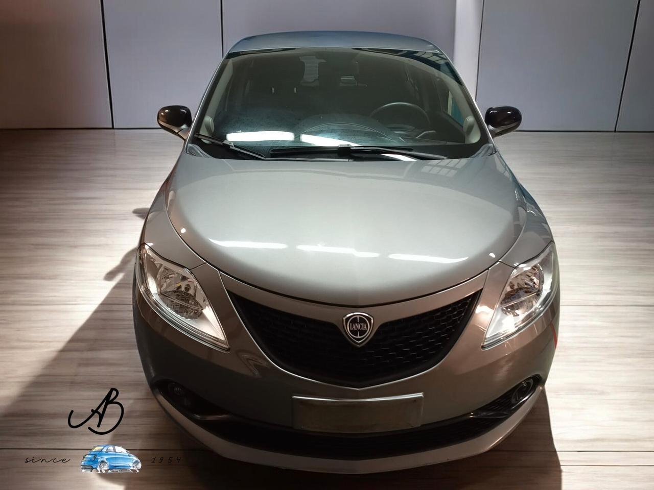 Lancia Ypsilon 1.2 69 CV 5 porte S&S Gold