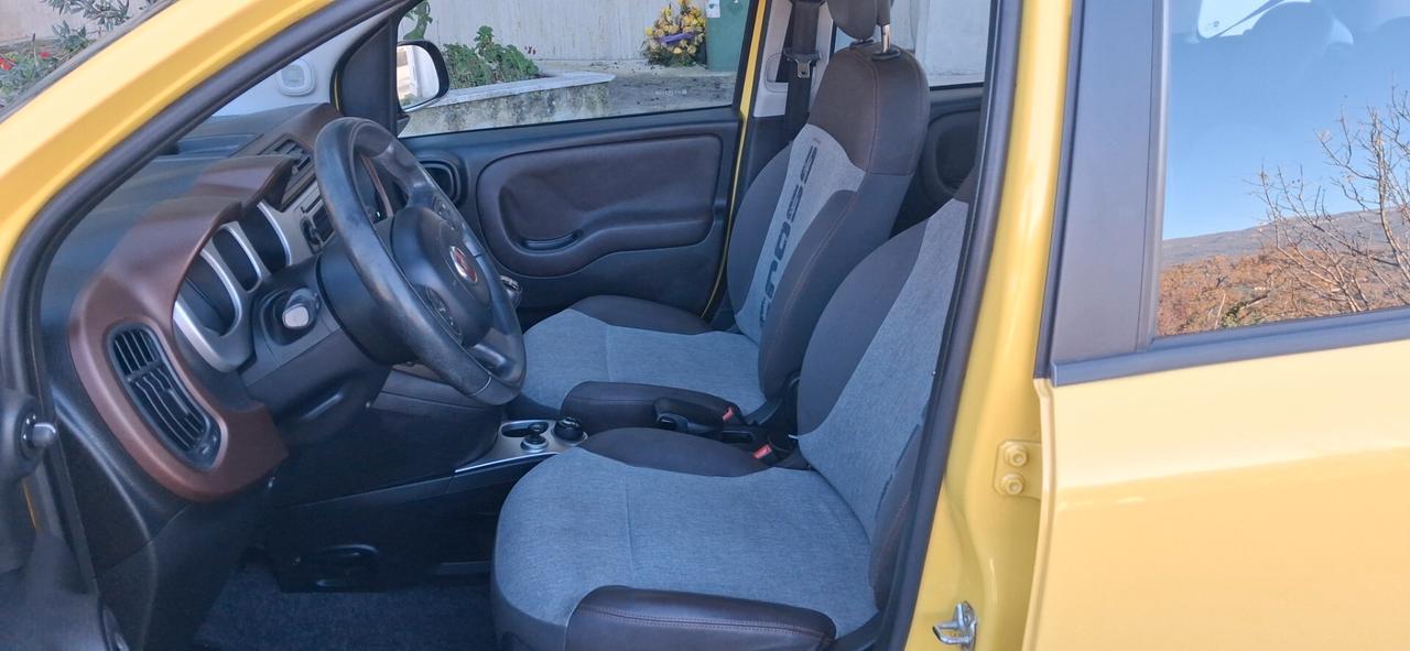 Fiat Panda 1.3 MJT 16V DPF 4x4 Climbing