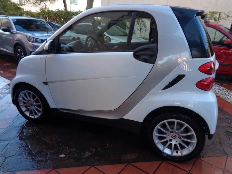 Smart ForTwo 1000 52 kW coupé passion
