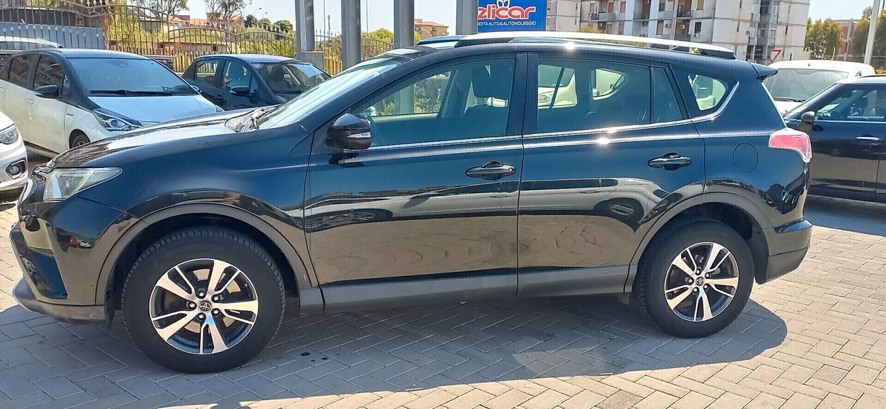 Toyota Rav4 2016 photo 3