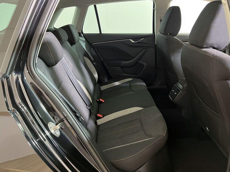 Škoda Kamiq Kamiq 1.0 tsi Black Dots 110cv