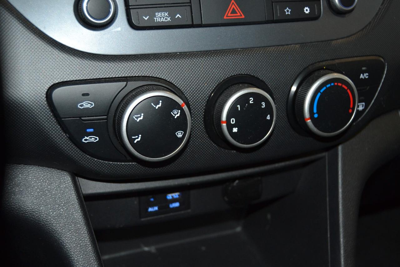 Hyundai i10 1.0 MPI Tech Navi/Cruise/ConnectLINE