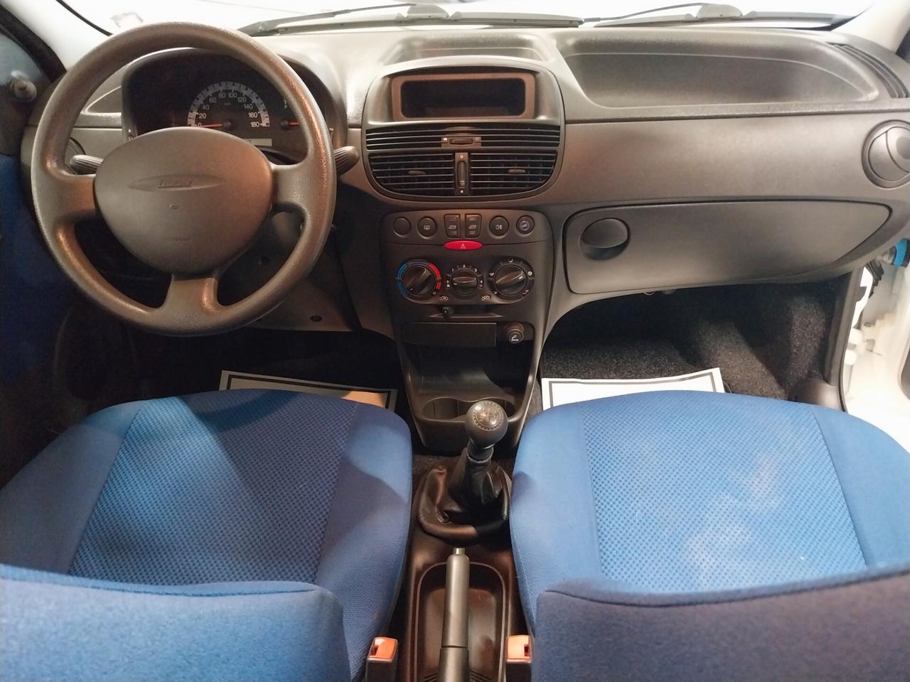Fiat Punto 1.2i cat 3 porte ELX - ok neopatentati
