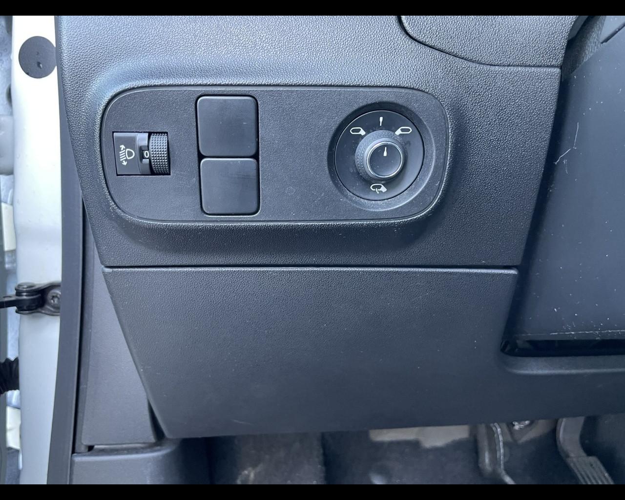 CITROEN C3 3ª serie - C3 PureTech 110 S&S EAT6 Shine