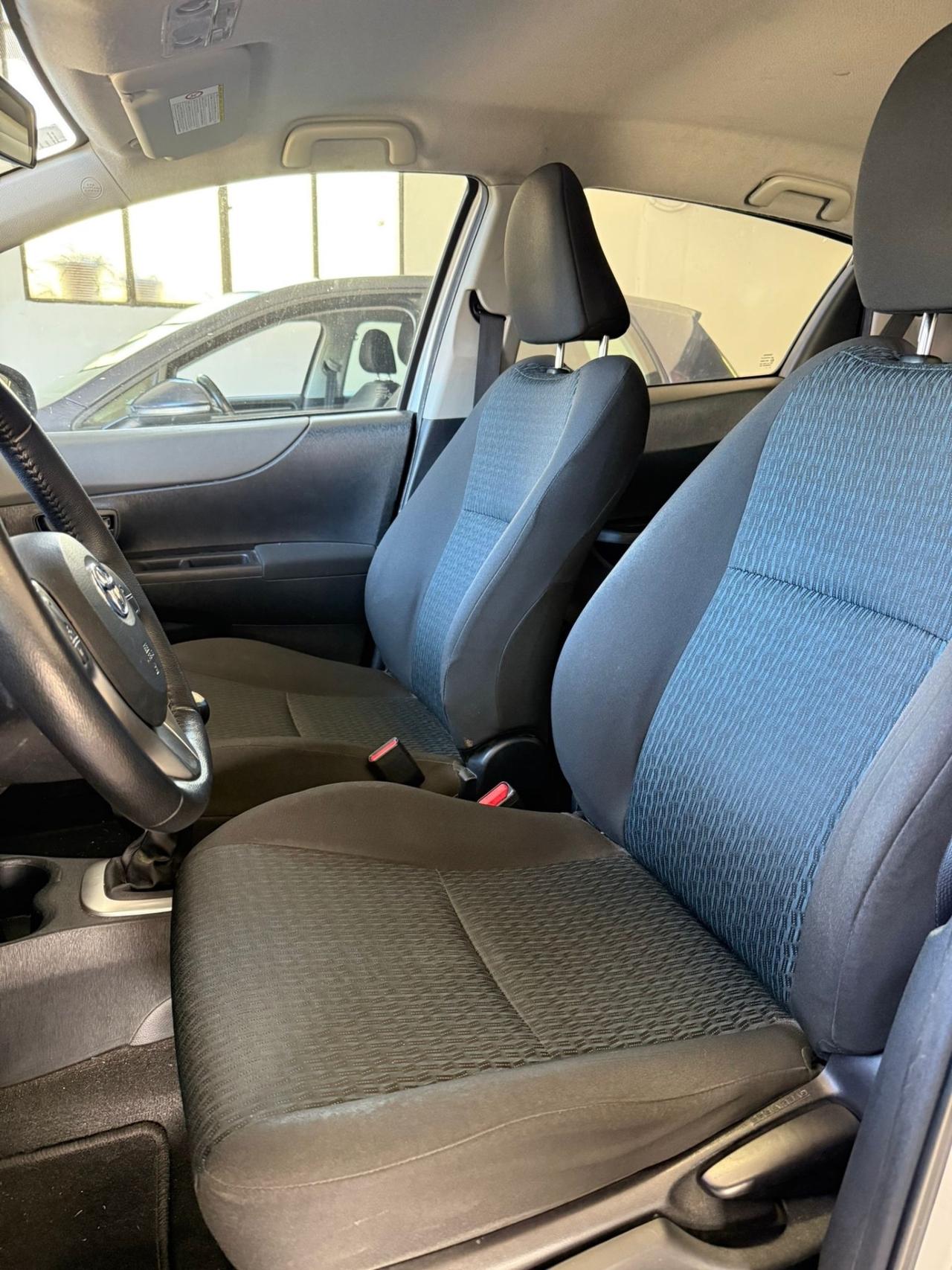 Toyota Yaris 1.4 D-4D 5 porte Lounge