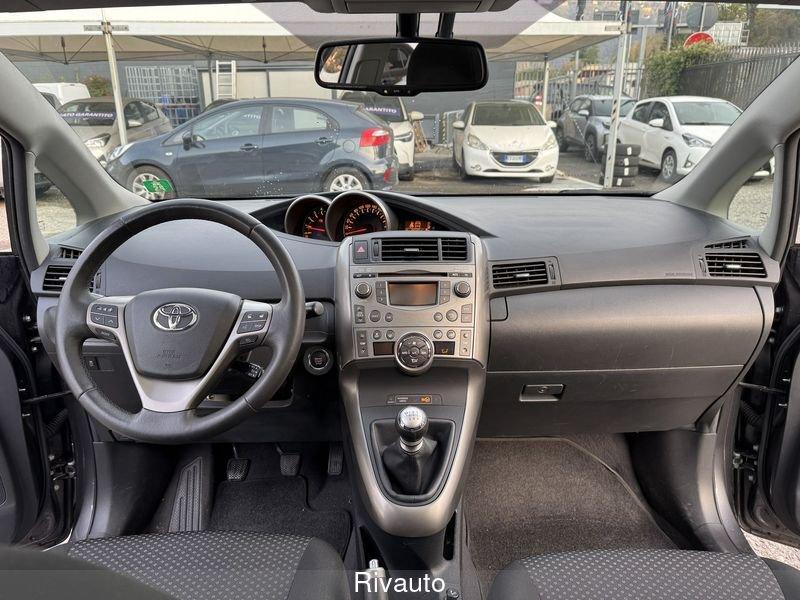 Toyota Verso Verso 2.0 D Sol