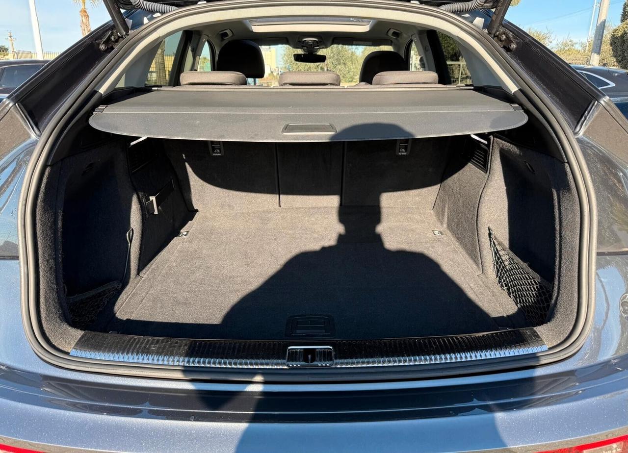 Q5 SPB 40 TDI 204cv quattro S-Line + Tetto + Daytona Grey