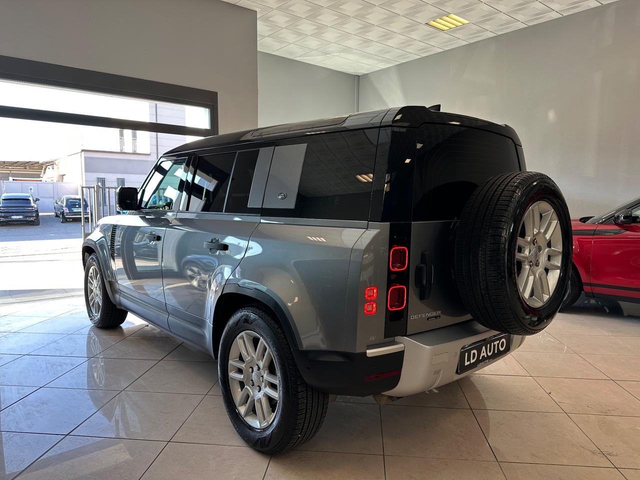 Land Rover Defender 110 2.0 SD4 AWD Auto SE