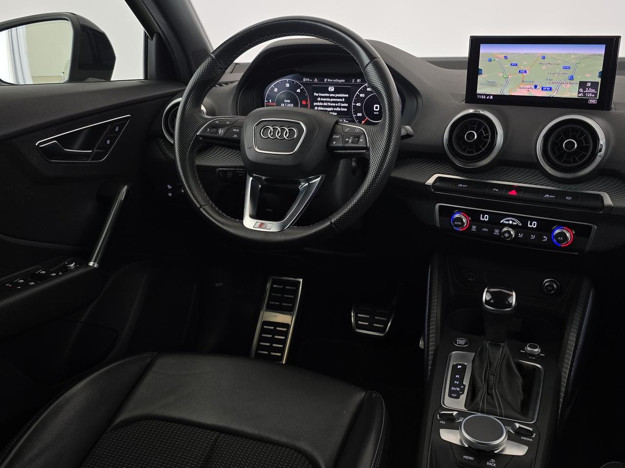 Audi Q2 35 2.0 tdi identity black s-tronic