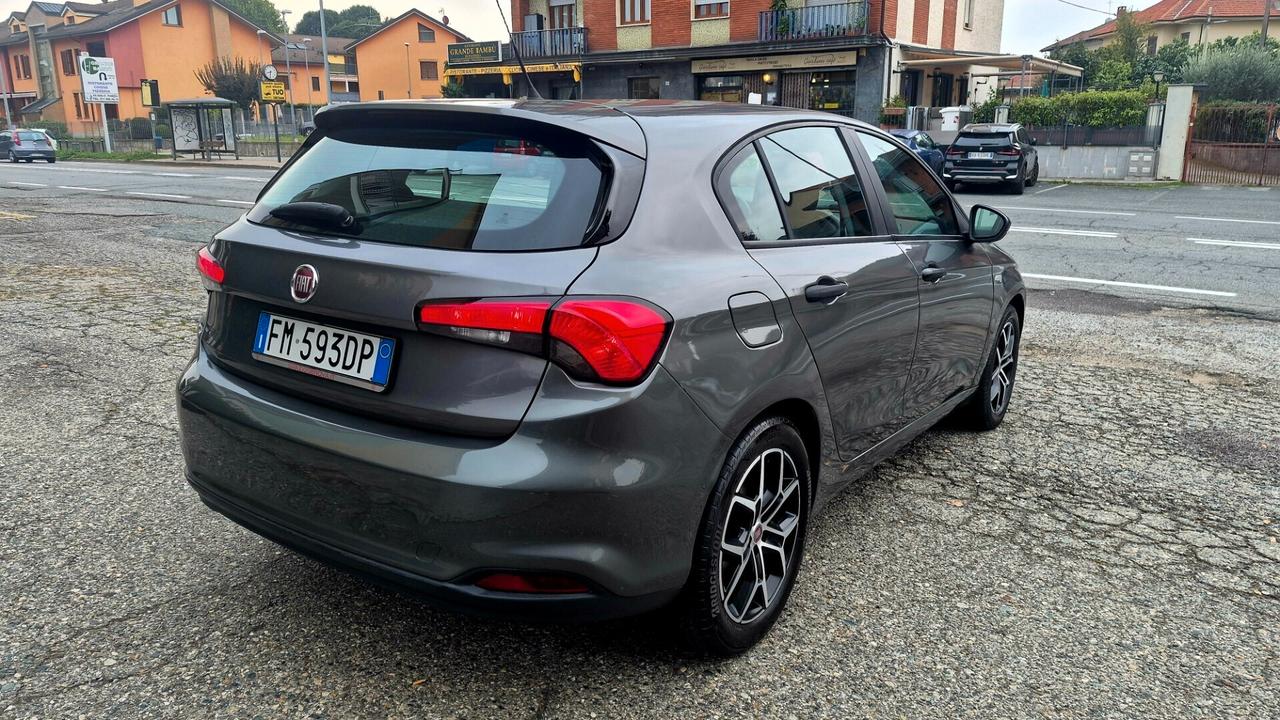 Fiat Tipo S.w Lounge 1.4 Benz . 95cv