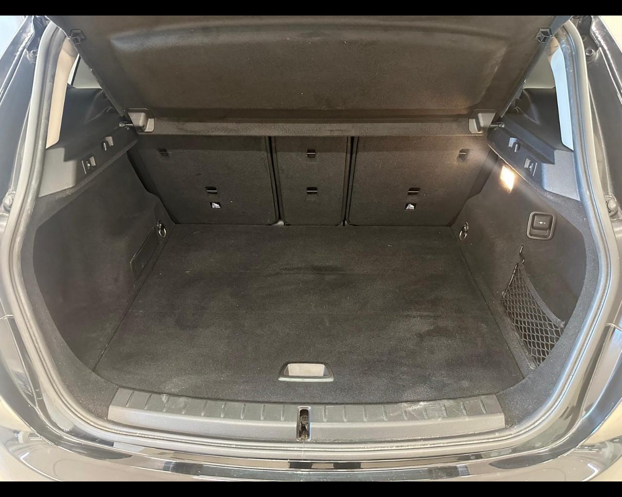 BMW Serie 2 A.T. (F45) - 218i Active Tourer Business