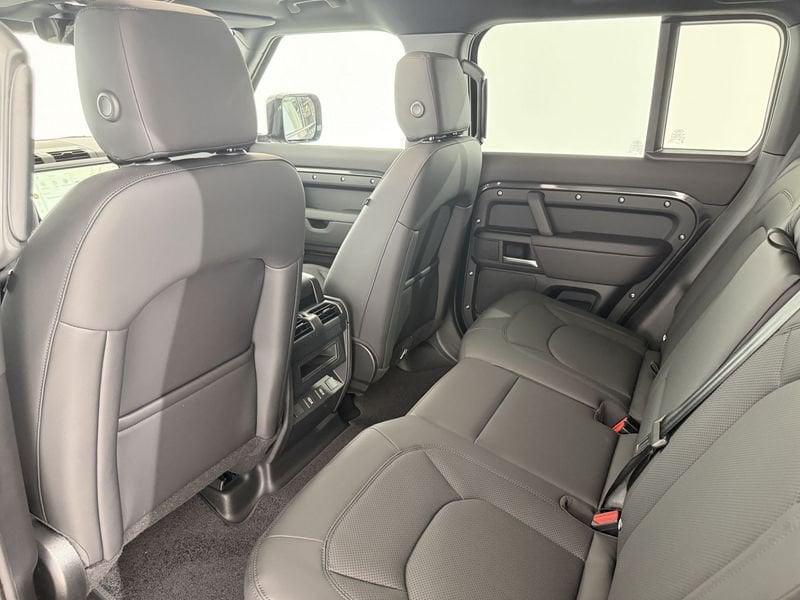 Land Rover Defender D250 AWD Auto 110 X-Dynamic SE