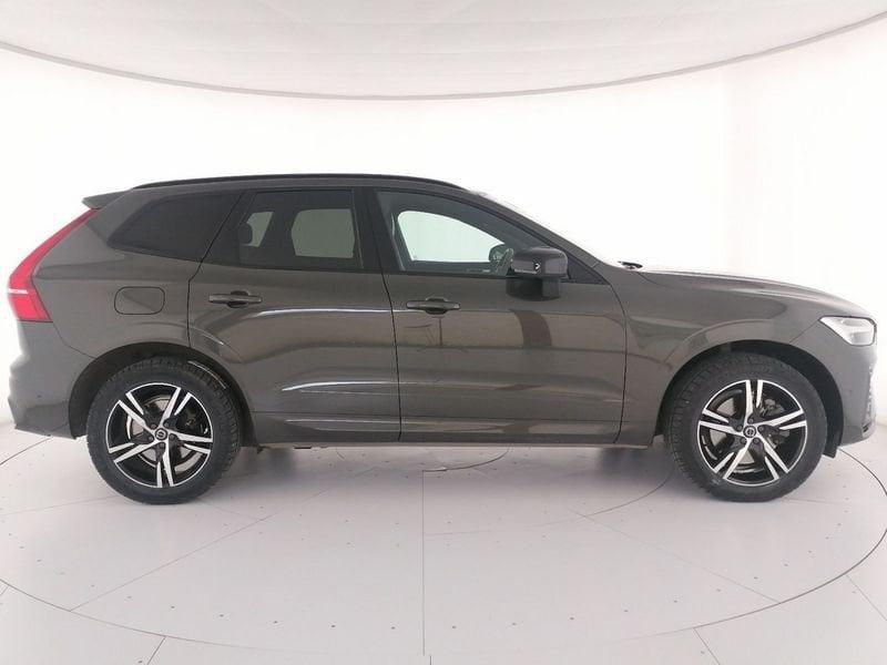 Volvo XC60 2.0 b4 R-design awd auto