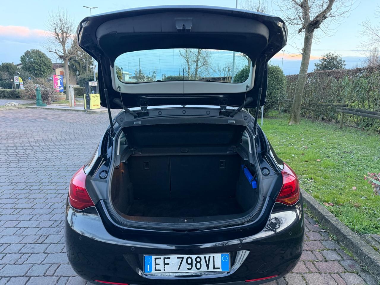 Opel Astra 1.7 diesel 2011 NEOPATENTATI