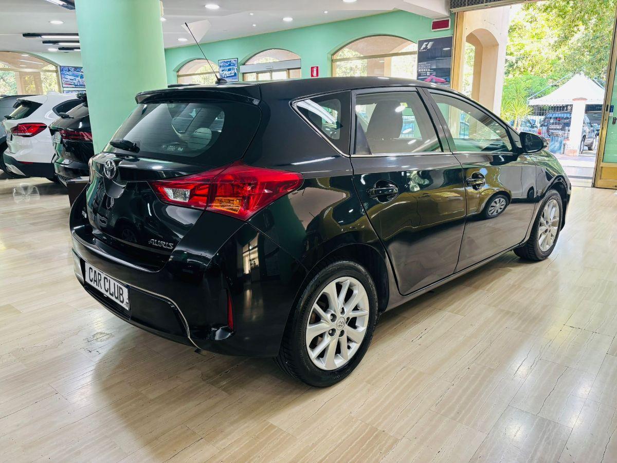 Toyota Auris 1.4 D-4D 90cv Lounge