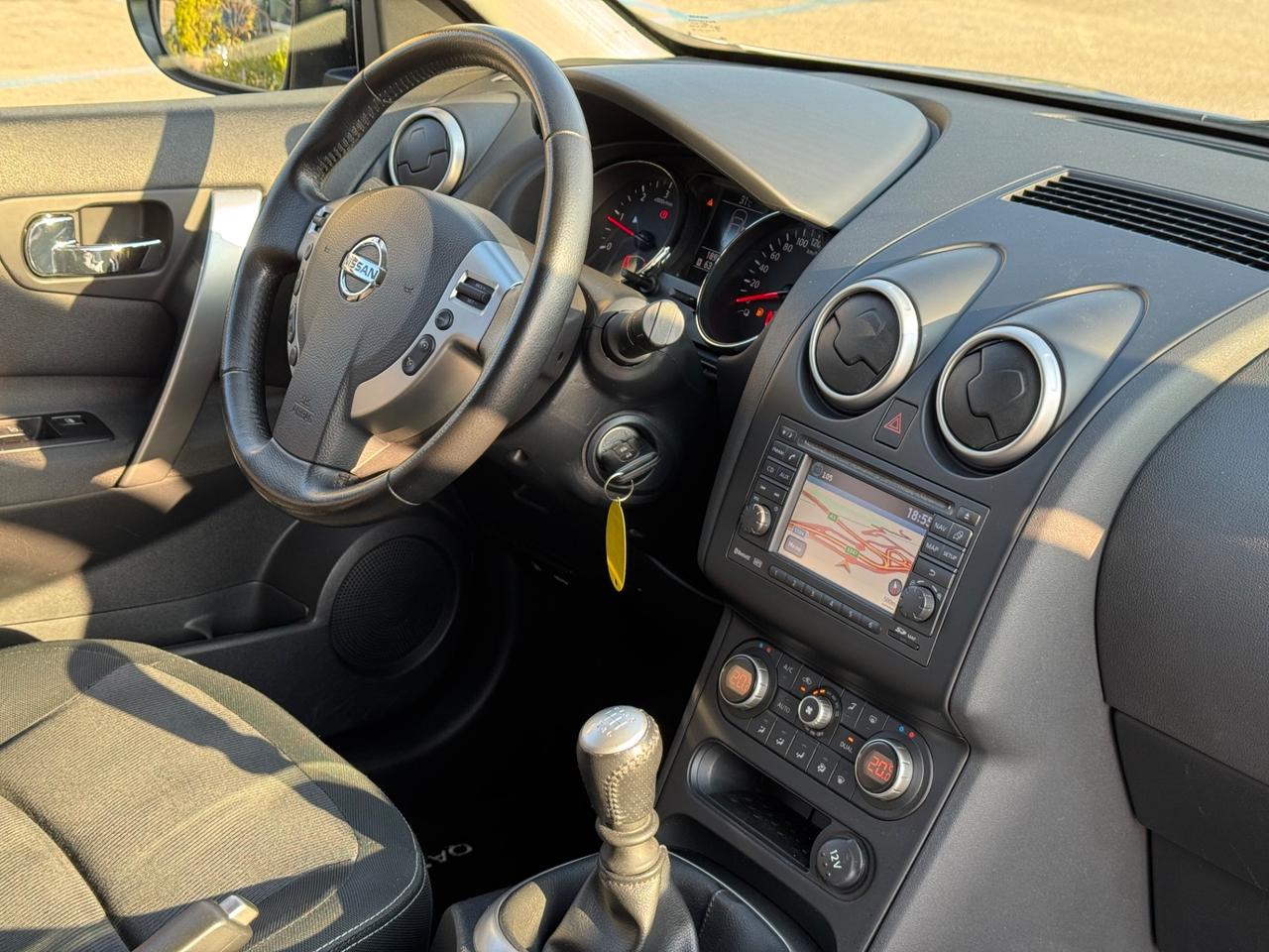 Nissan Qashqai Qashqai+2 2.0 dCi DPF Tekna TETTO, NAVI, RETROCAMERA