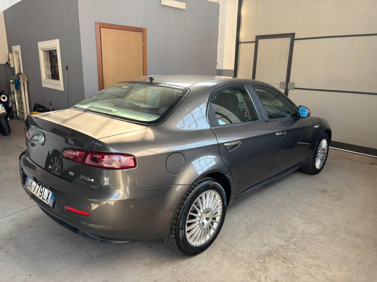 Alfa Romeo 159 1.9 JTDm Distinctive