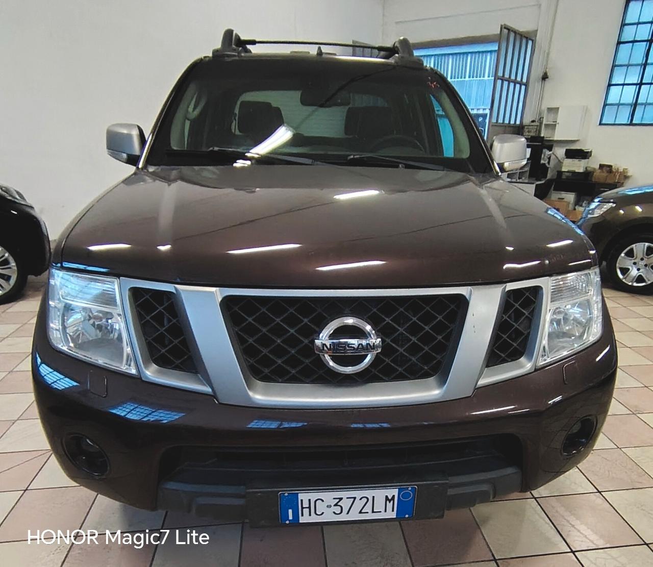 Nissan Navara 2.5 dCi 190CV 4 porte Double Cab LE