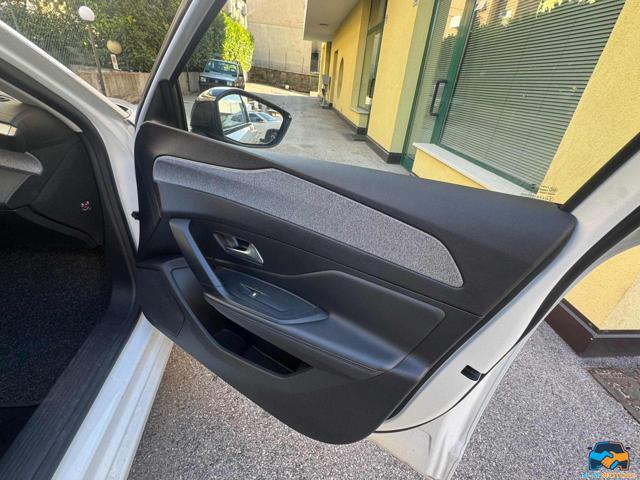 PEUGEOT 308 Plug-in Hybrid 180 e-EAT8 Allure Pack