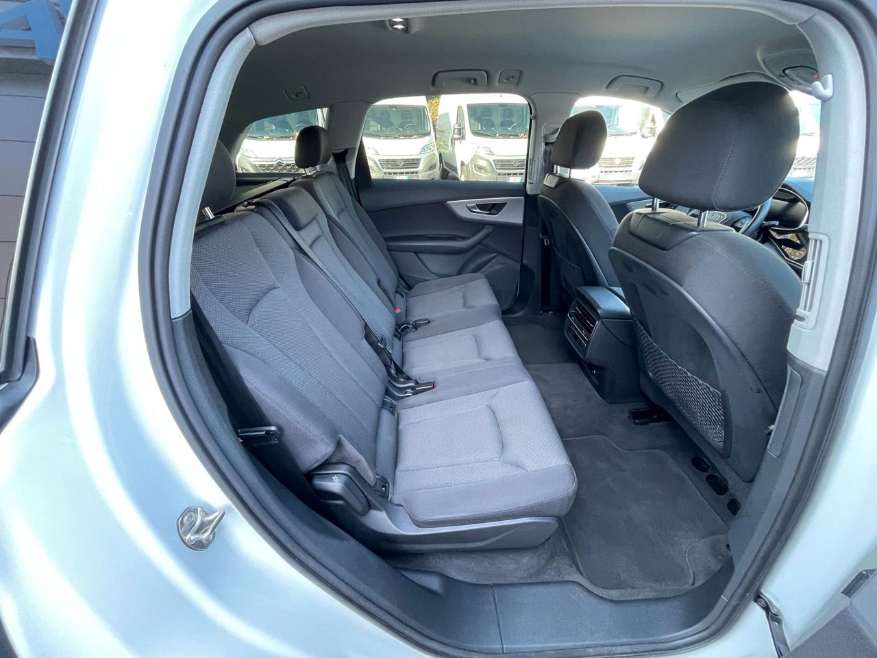 Audi Q7 55 TFSI quattro tiptronic Business