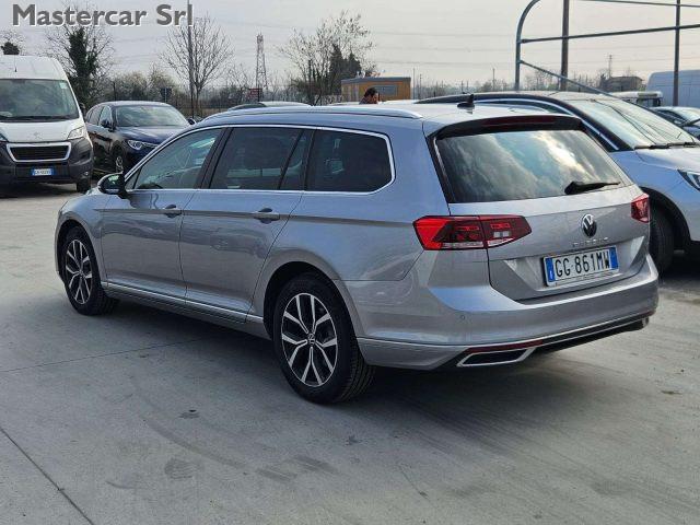 VOLKSWAGEN Passat Variant 2.0 tdi Executive 150cv dsg - GG861MW
