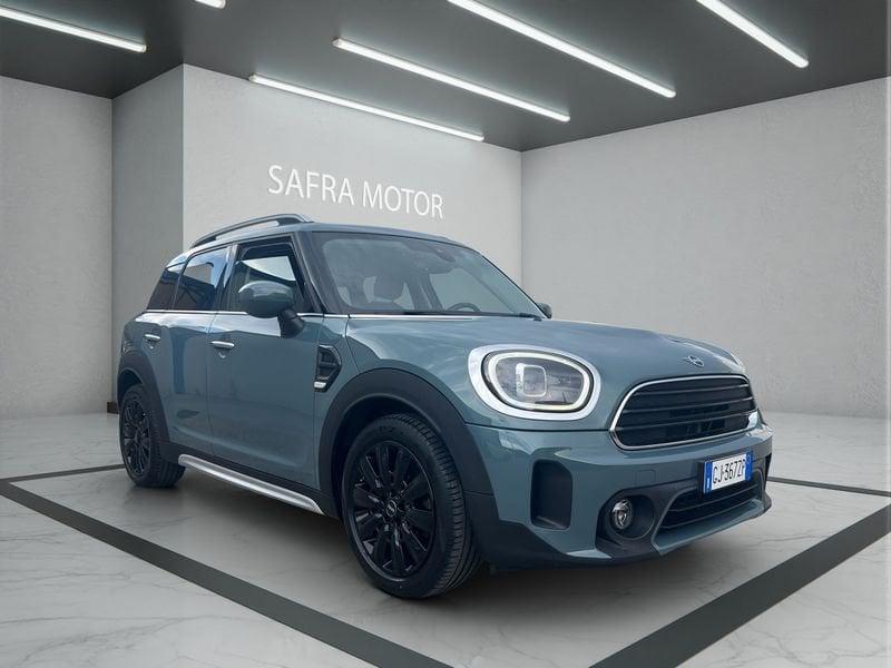 MINI Countryman Cooper D Essential automatica