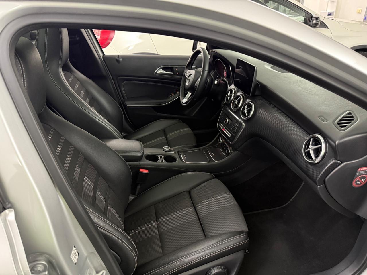 Mercedes-benz A 200 d Automatica Tetto Apribile