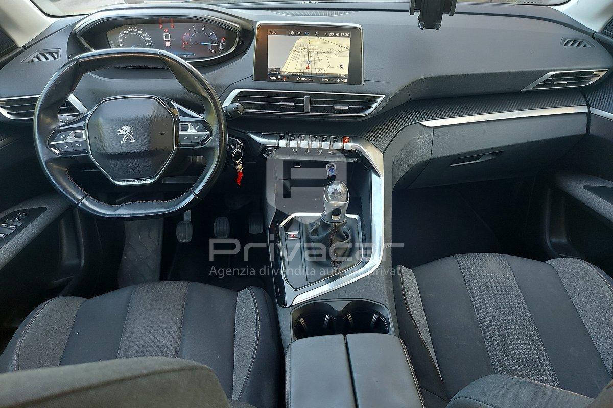 PEUGEOT 3008 BlueHDi 120 S&S Business