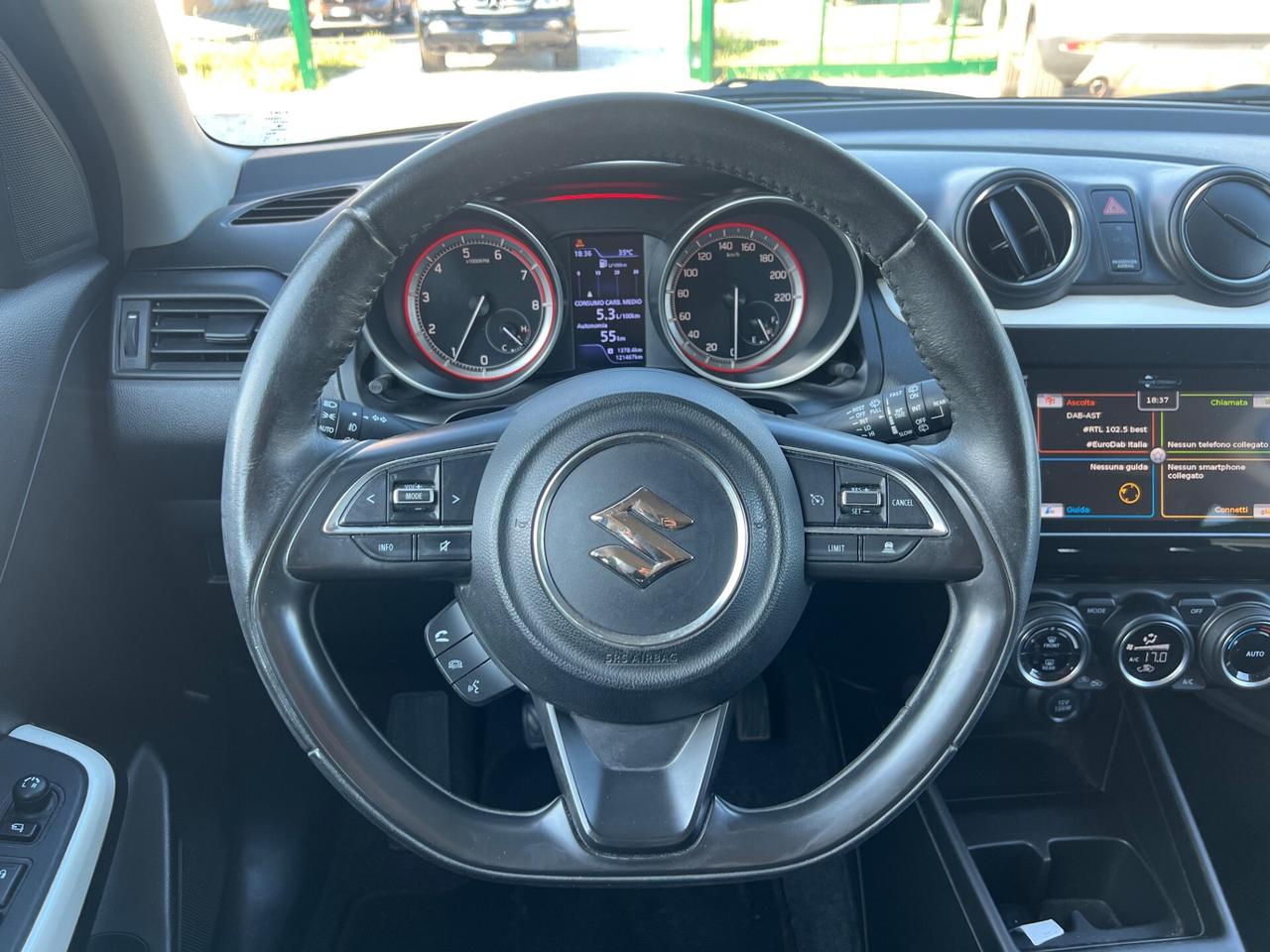 Suzuki Swift 1.2 Hybrid Top