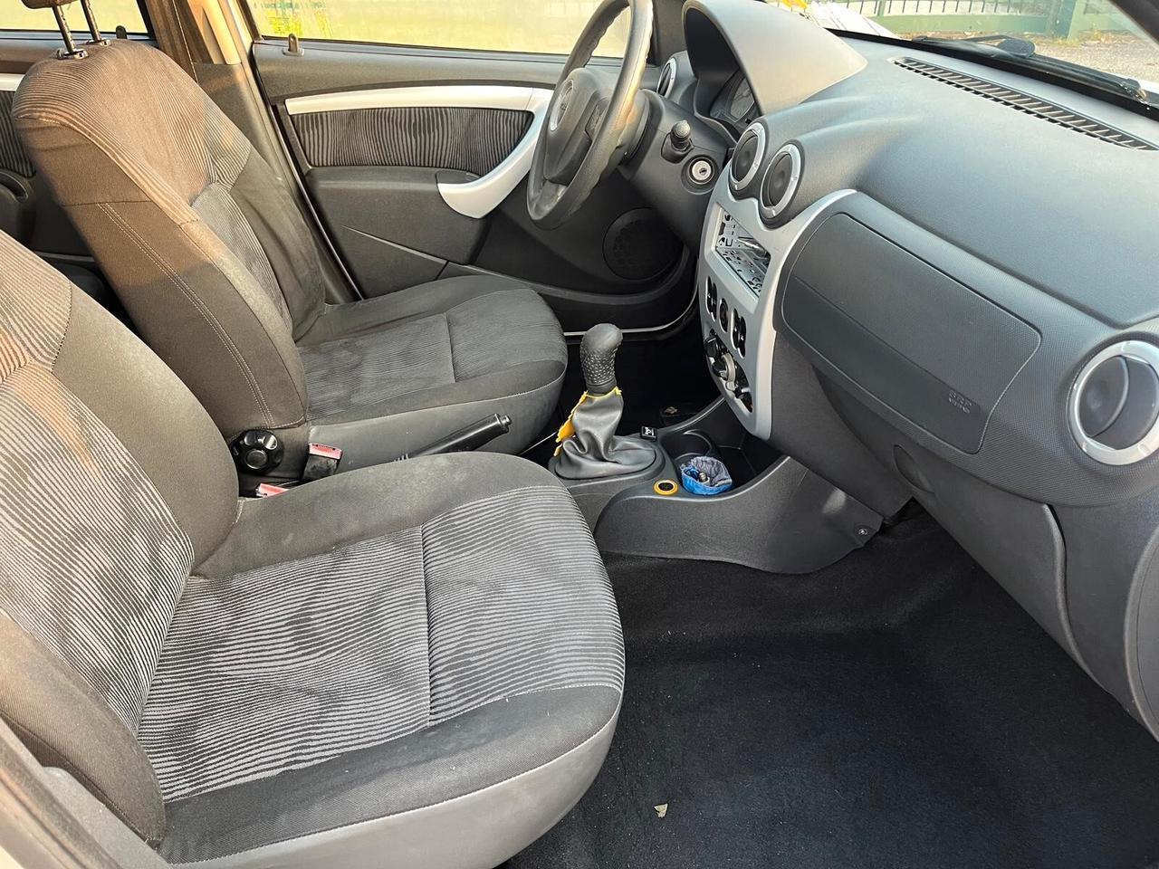 Dacia Sandero 1.4 8V GPL Lauréate