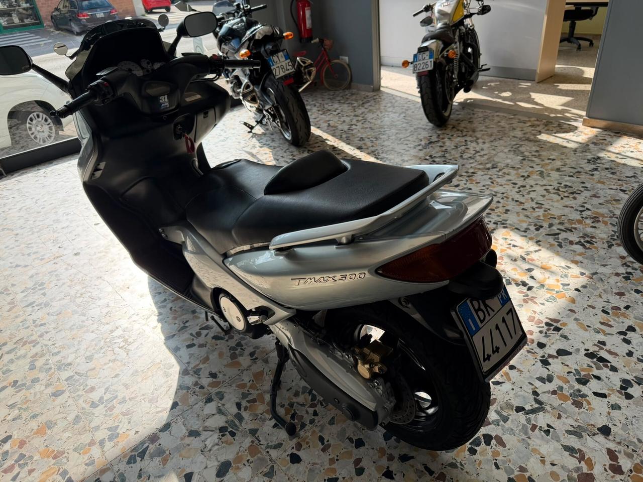 Yamaha T Max 500