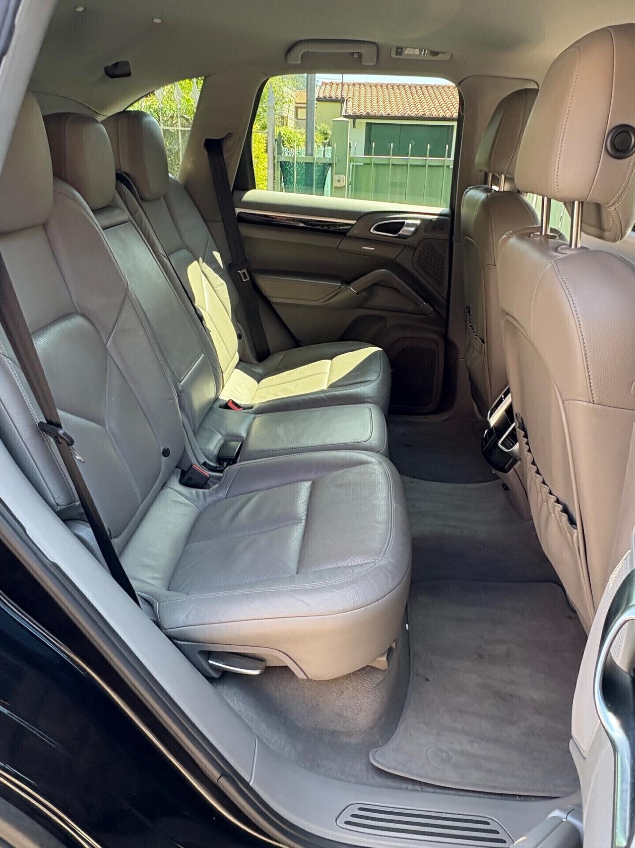 Porsche Cayenne 3.0 Diesel 11/2011 ACCETTO PERMUTE