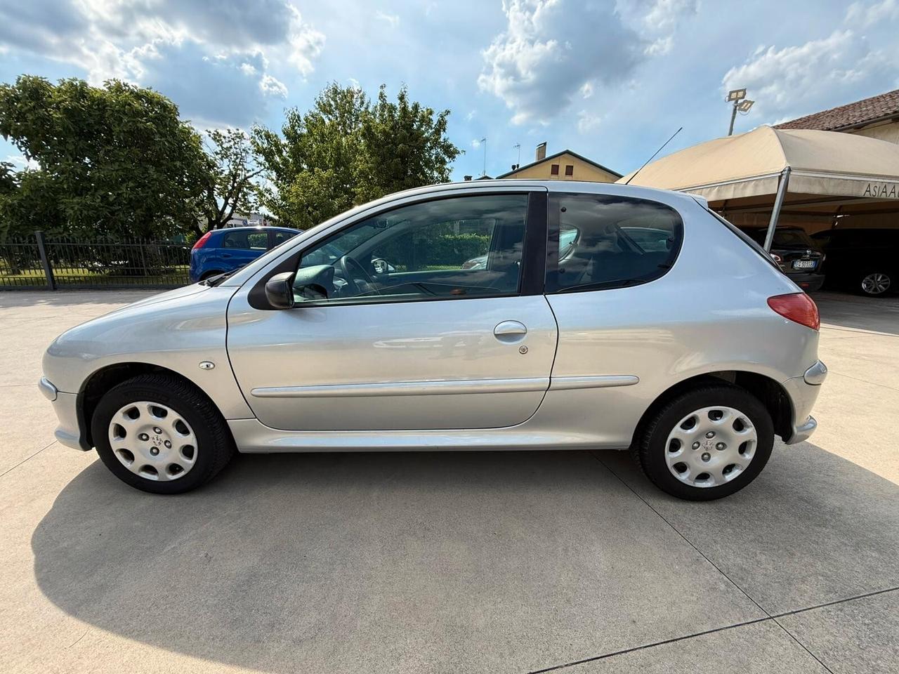 Peugeot 206 3p 1.4 clima NEO-PAT
