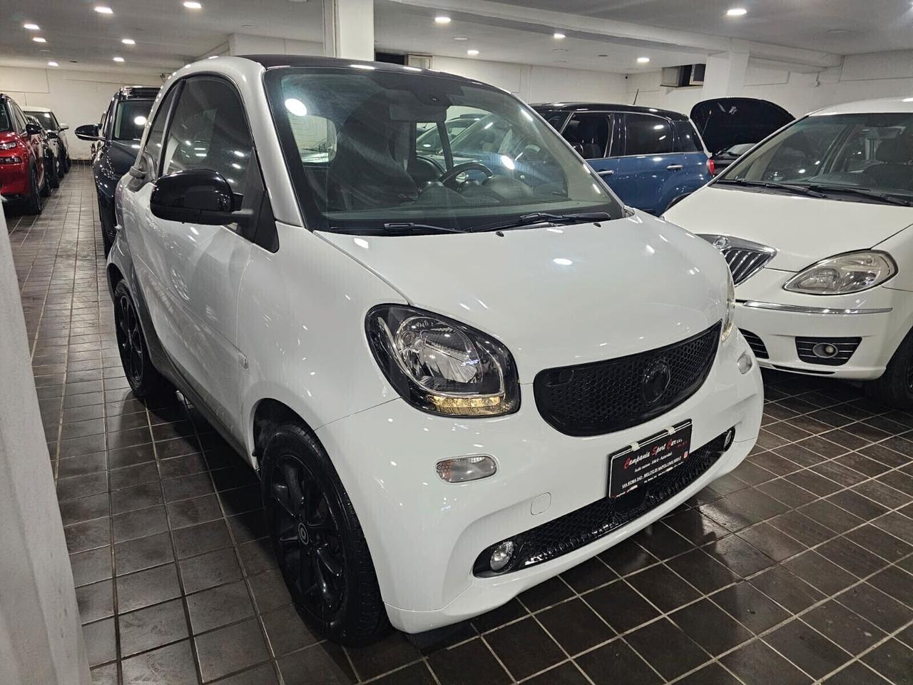 NUOVA SMART FORTWO SUPER PASSION 1.0 BENZ 71CV TWINAMIC