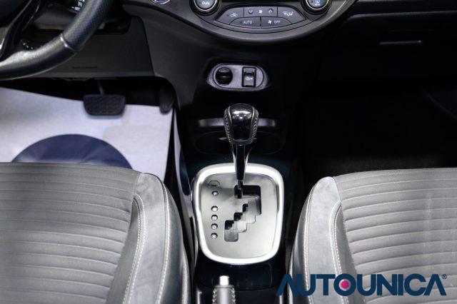 TOYOTA Yaris 1.5 HYBRID 5 PORTE STYLE NEOPATENTATI