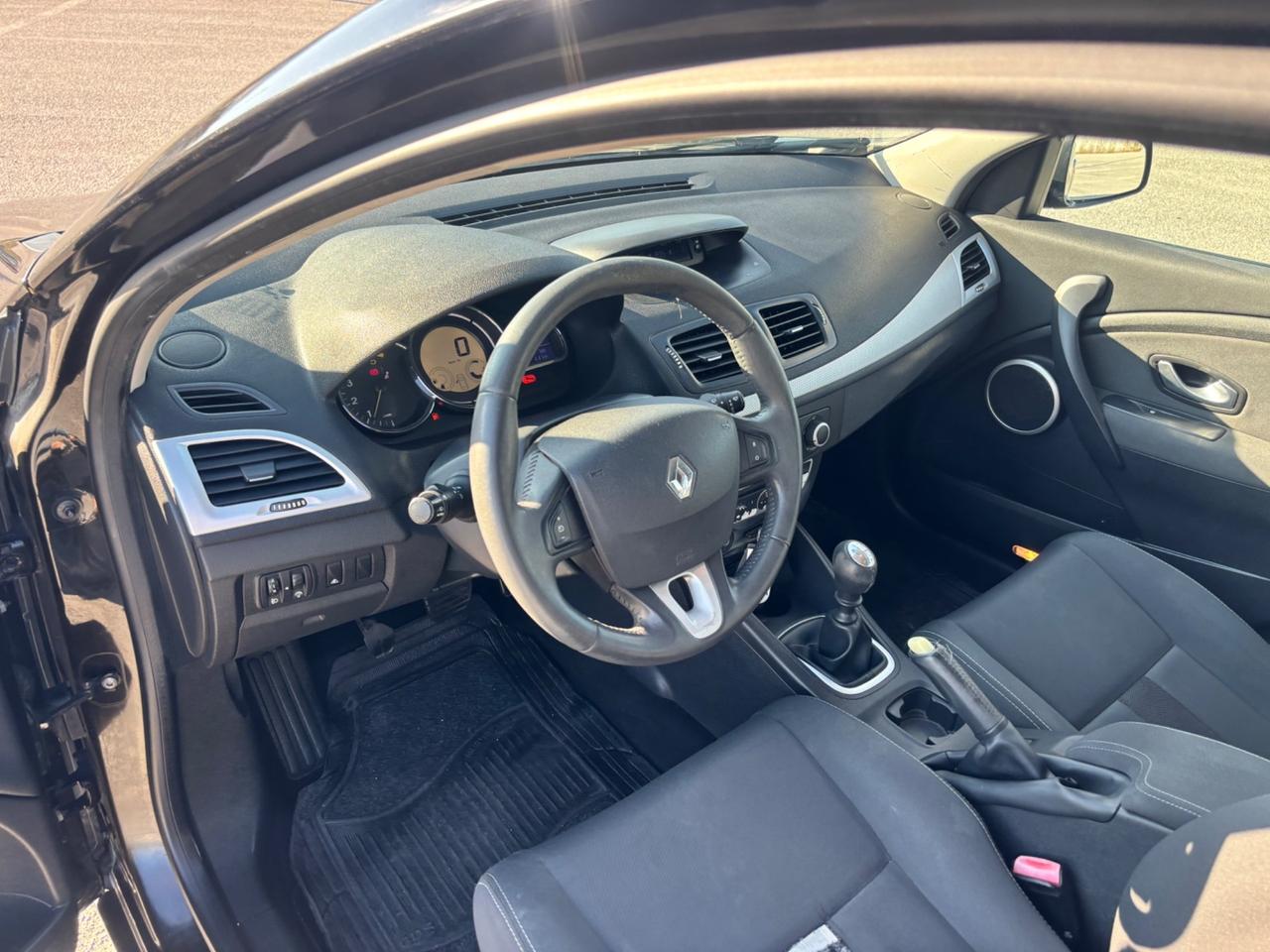 Renault Megane Mégane 1.5 dCi/105CV Grandtour Serie Speciale