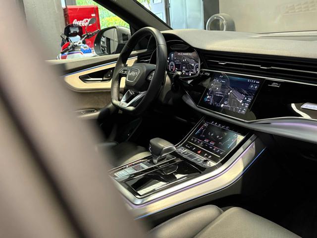 AUDI Q8 50 TDI 286 CV quattro Sport