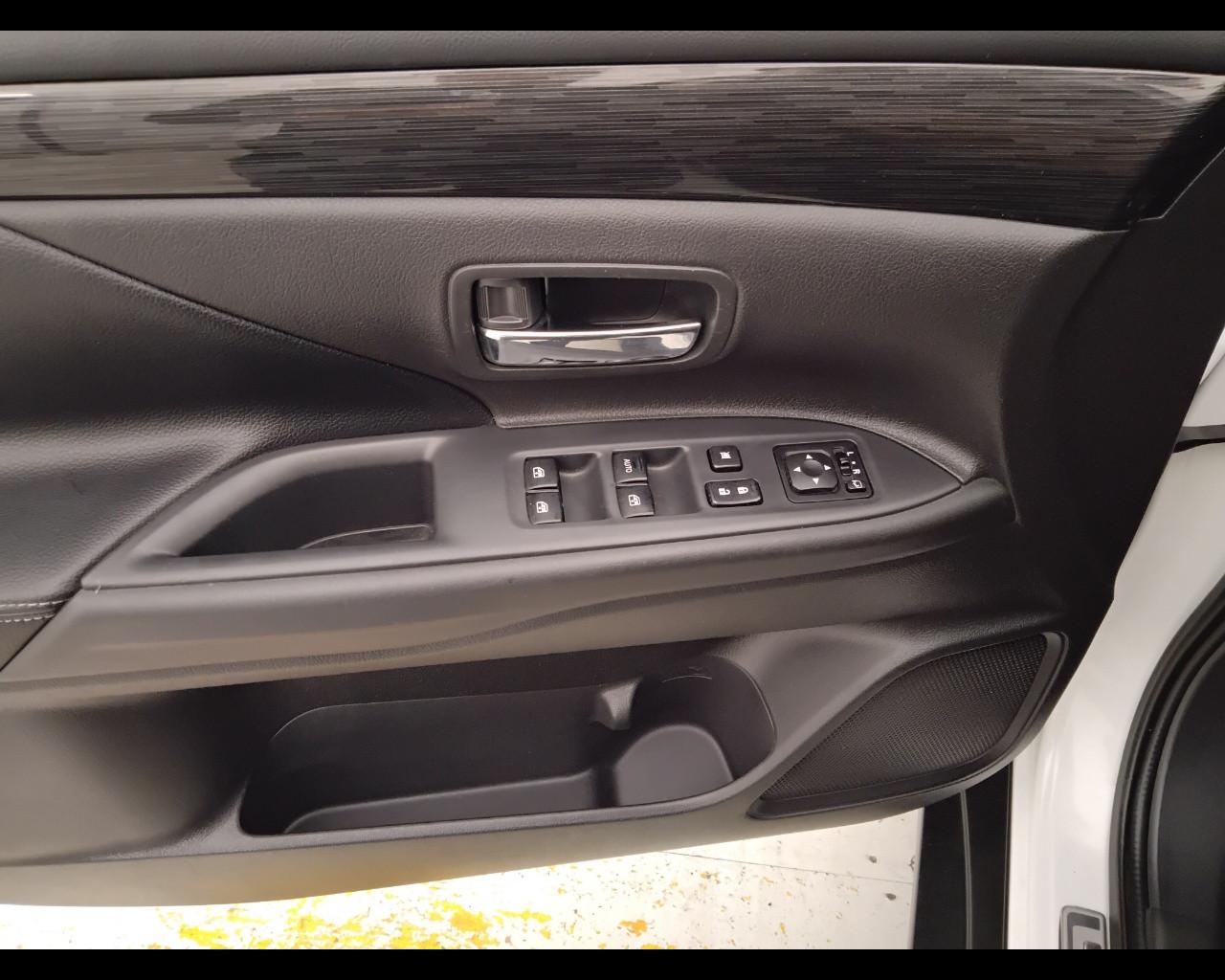 MITSUBISHI Outlander III 2016 - Outlander 2.2 Instyle Plus Sda Diam.Pac