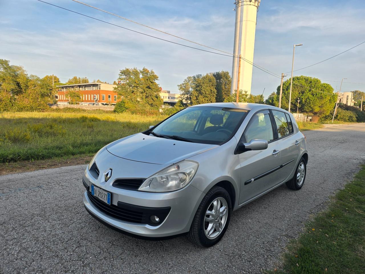 Renault Clio 1.2 Benzina con GARANZIA- NEOPATENTATI