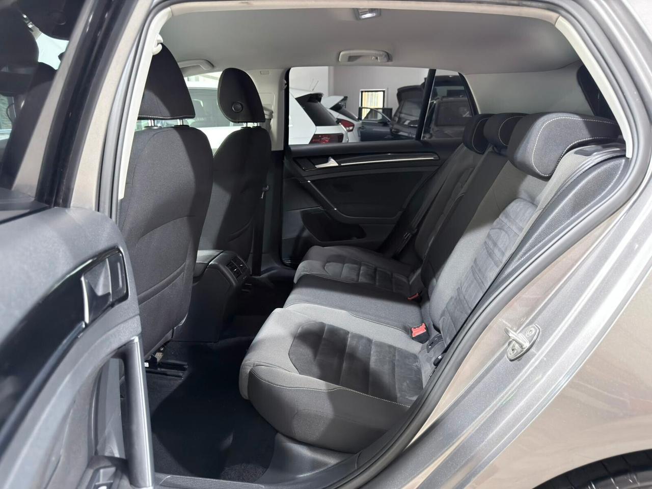 VOLKSWAGEN GOLF 7 1.6 TDI 105CV HIGHLINE