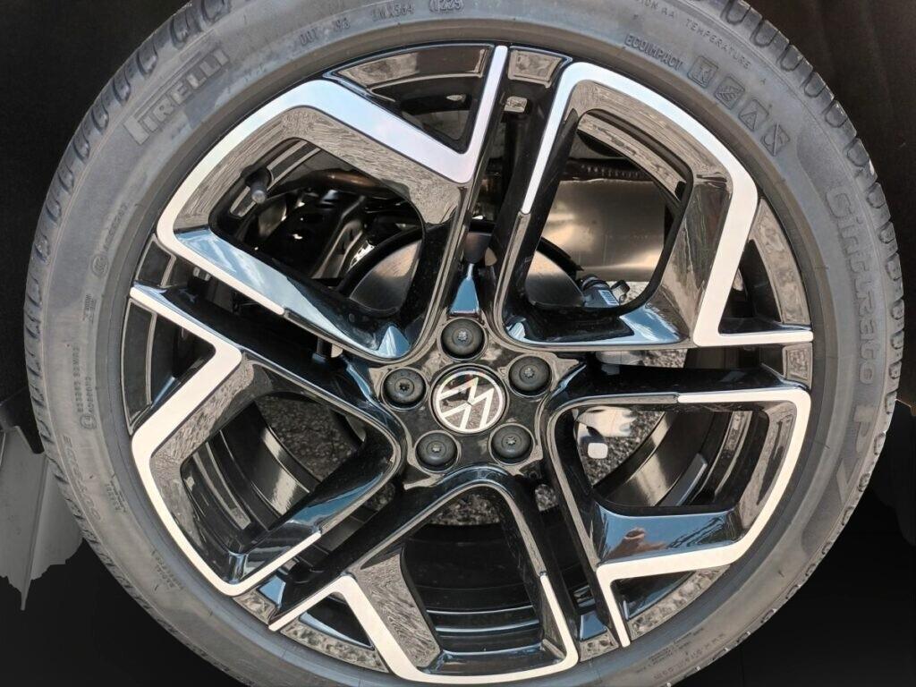 Volkswagen Taigo 1000 TSI R-LINE PLUS 116 CV DSG KM 0 ITALIA