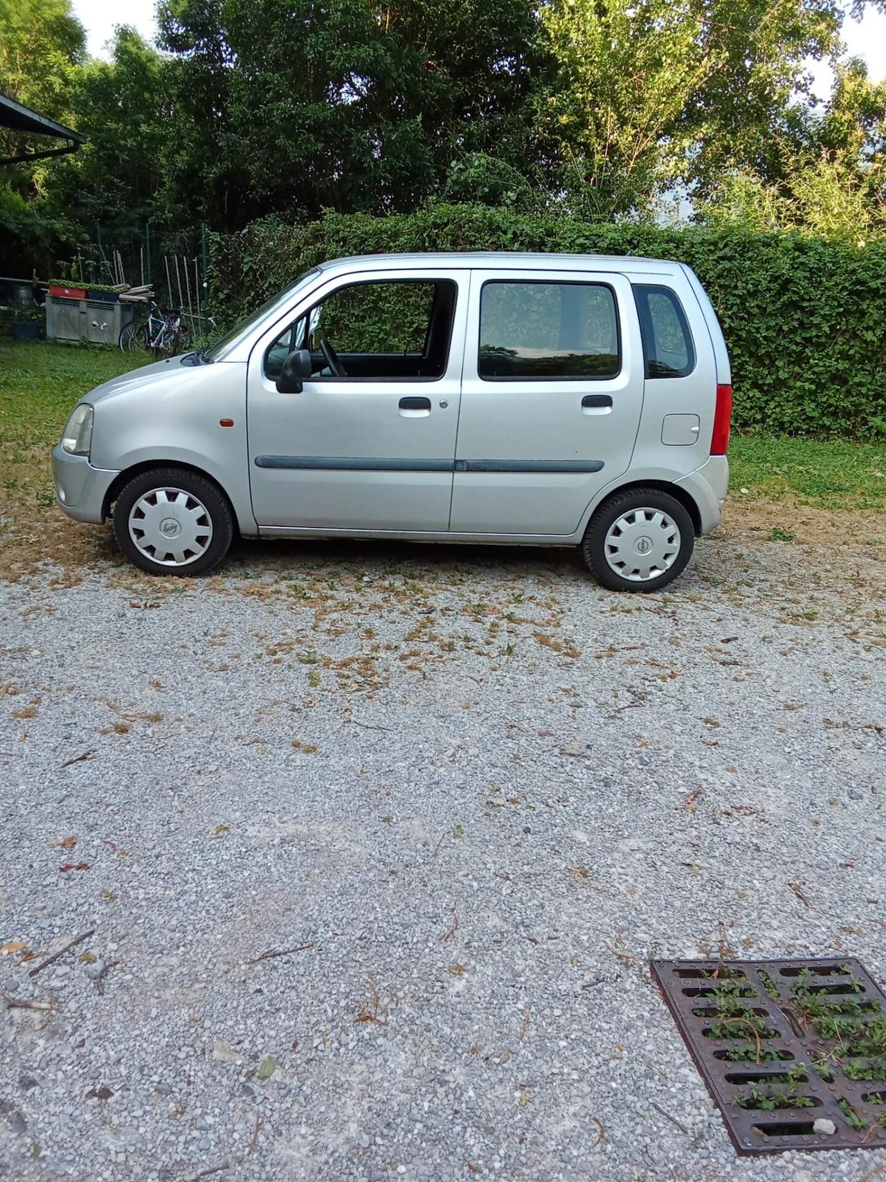 Opel Agila 1.0