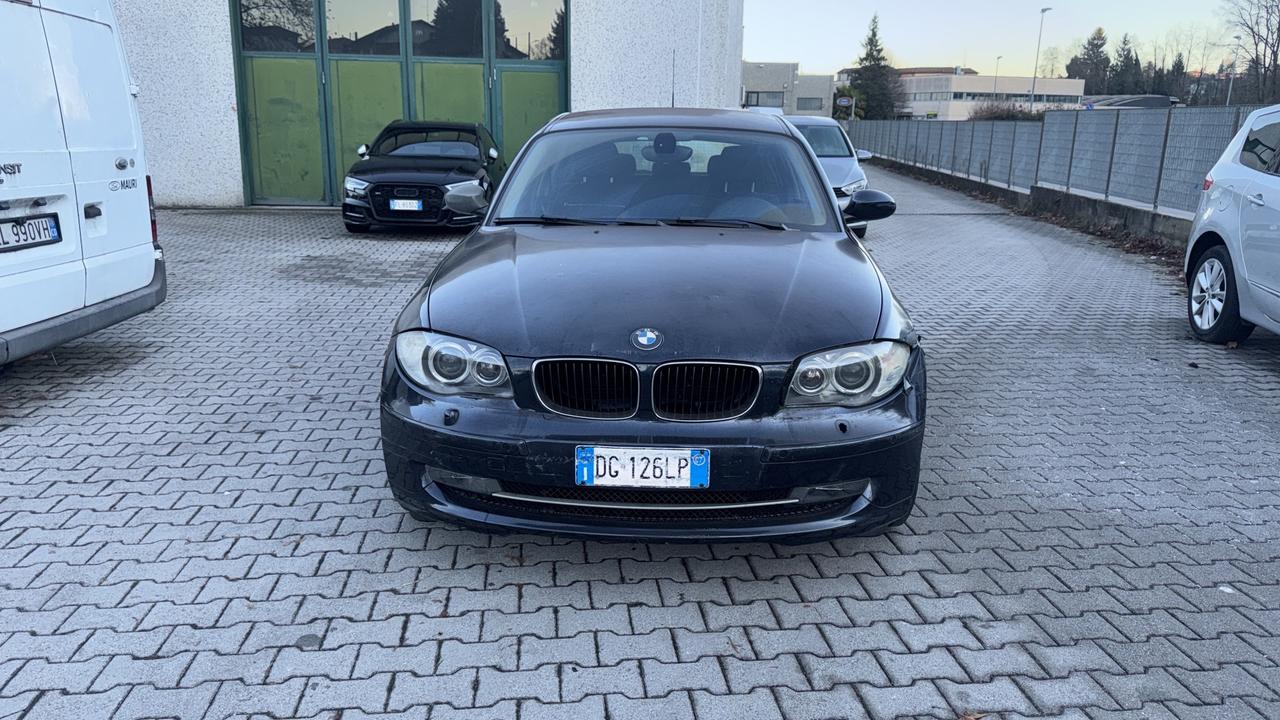 Bmw 116 116i cat 5 porte Futura
