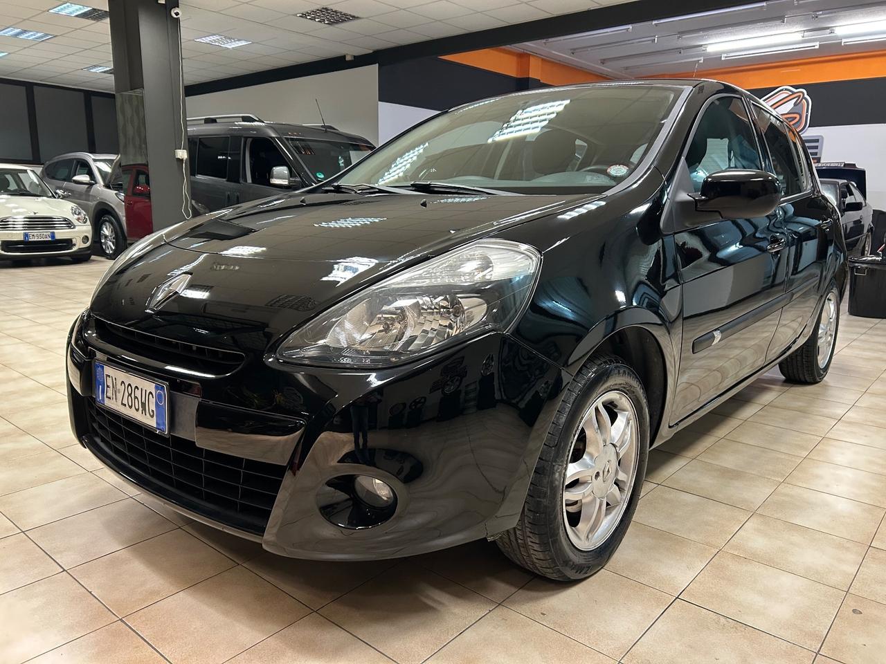 Renault Clio - 2013 1.2 16V GPL 75cv