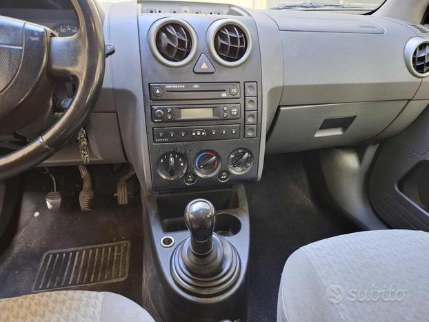 FORD Fusion 1.4 16V 5p.