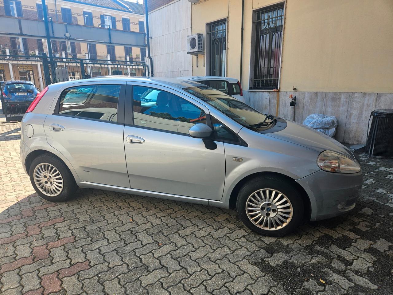 Fiat Grande Punto 1.4 5 porte Active