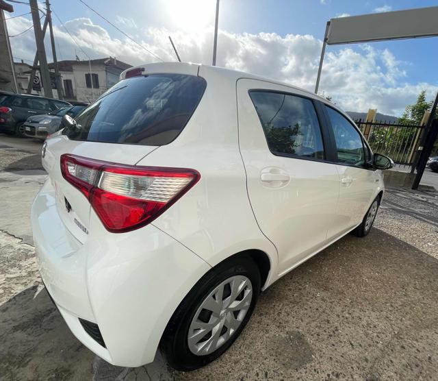 TOYOTA Yaris 1.0 5 porte Business