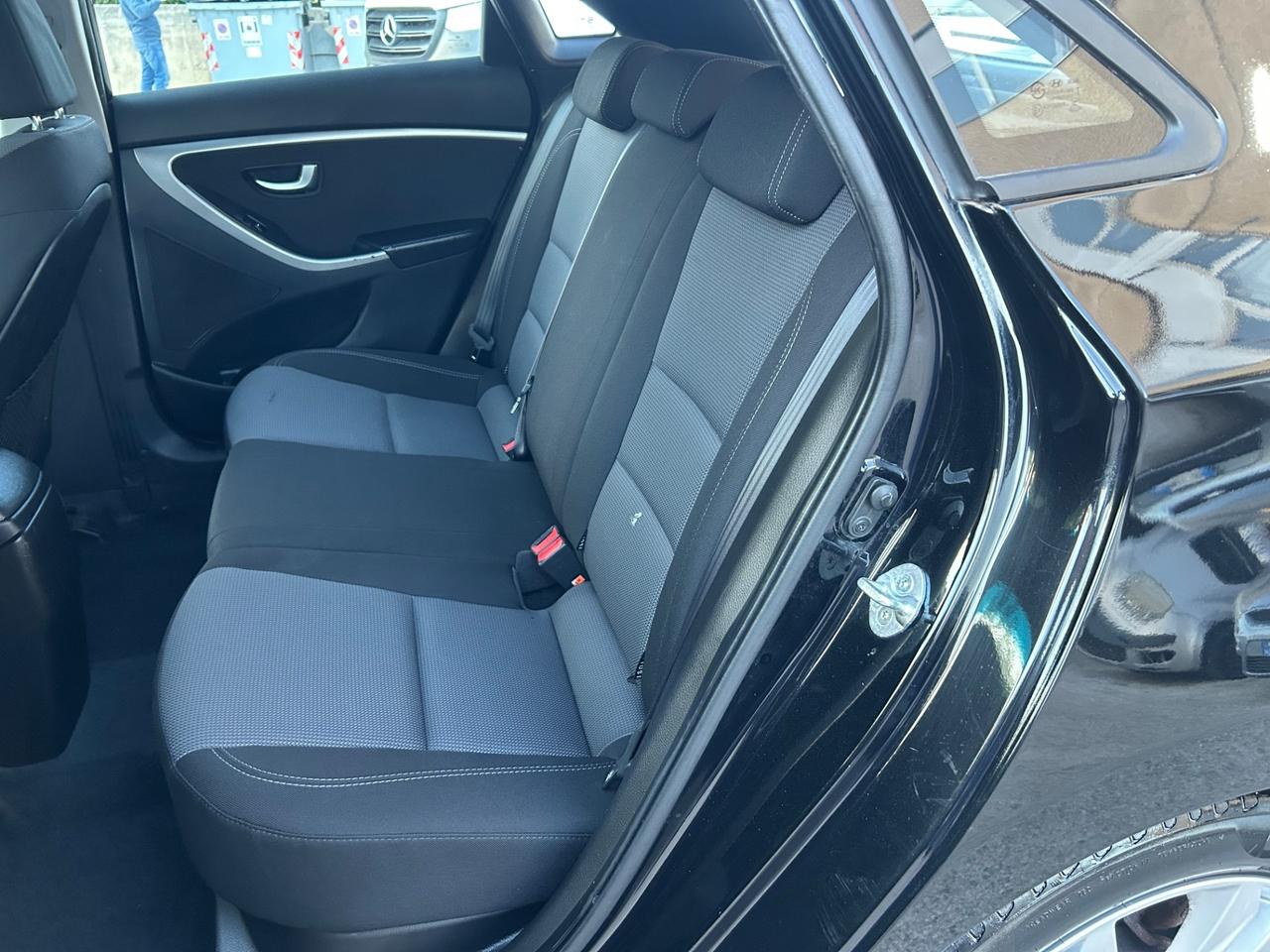 Hyundai i30 1.6 CRDi 5p. 150000km