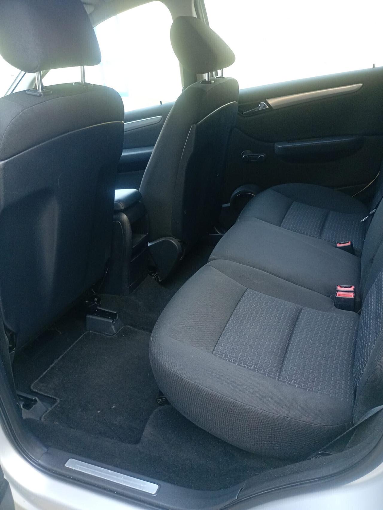 Mercedes-benz B 180 - APERTI AD AGOSTO